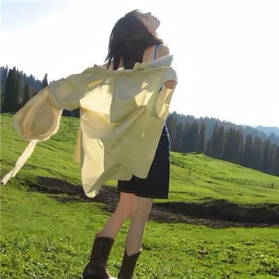 玄学大佬靠摆摊惊艳全球